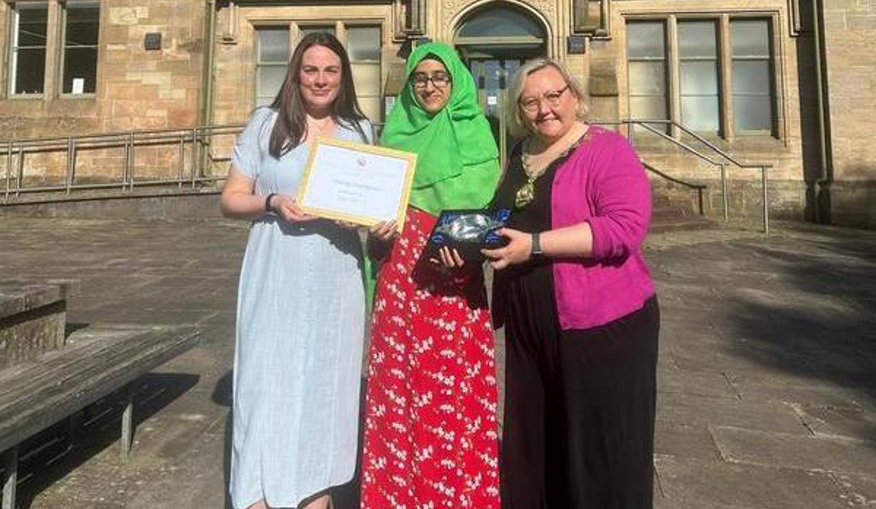 Provost Renwick and Depute Provost McDiarmid with Young Champion, Haleema Khan