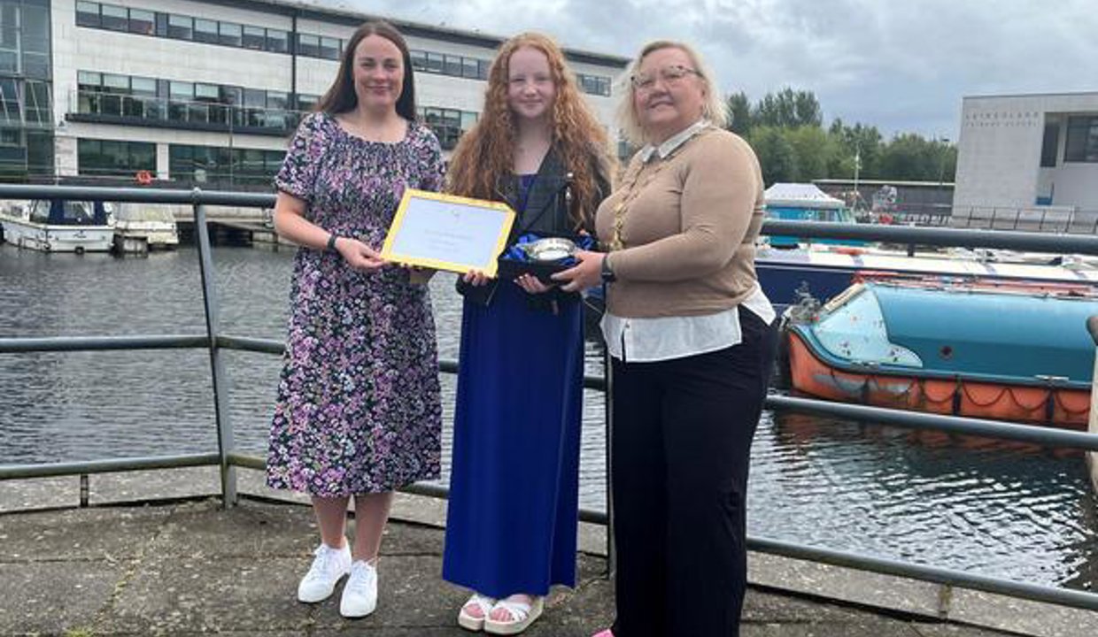 Provost Renwick and Depute Provost McDiarmid with Young Champion, Heather Bryson