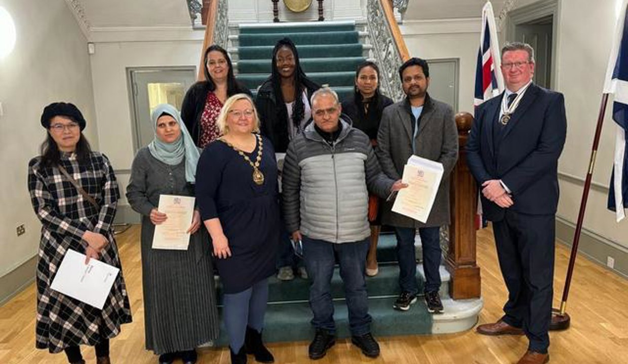 Provost Gillian Renwick joined with Deputy Lord Lieutenant Mark Billington to welcome these new citizens to East Dunbartonshire Council