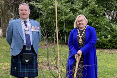 Provost Renwick and Deputy Lord Lieutenant Mike Edwards planting tree