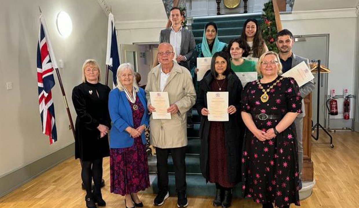 Provost Gillian Renwick and Deputy Lieutenant Patricia Steel to welcoming 10 new citizens
