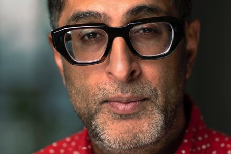 A photo of Sanjeev Kohli, who is appearing at Kirkintilloch Town Hall on 15 November