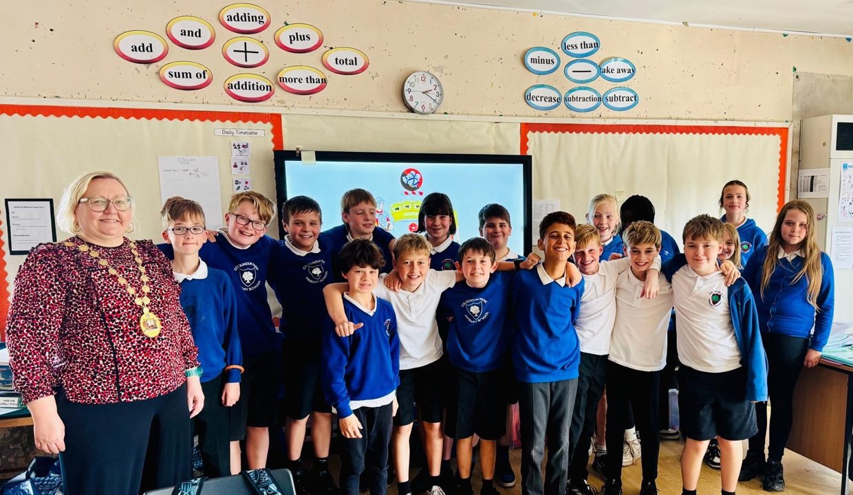 Provost Renwick is pictured with P7 pupils from Colqhoun Park Primary School.