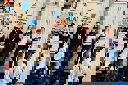 Provost with pupils from Baldernock Primary