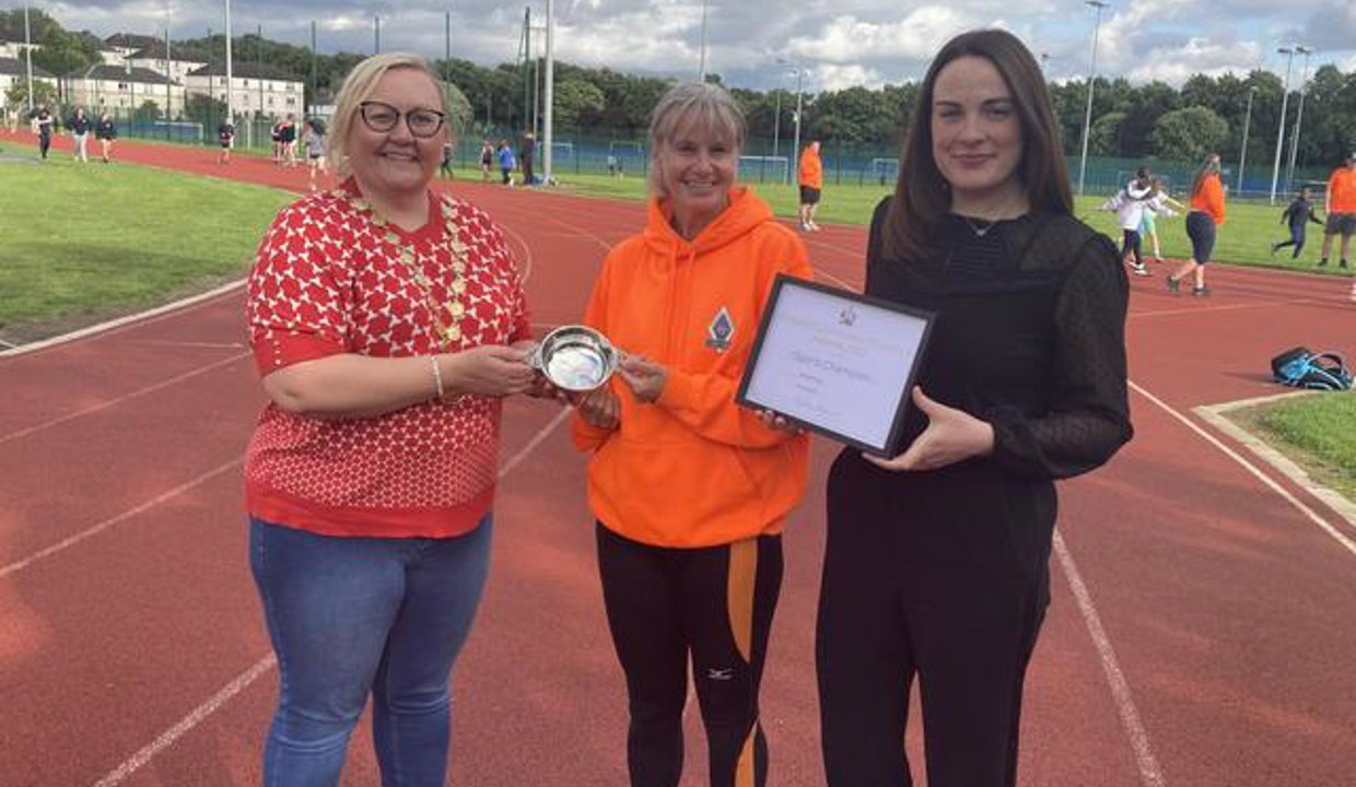Sports Champion Barbara Knox with Provost Gillian Renwick and Depute Provost Colette McDiarmid