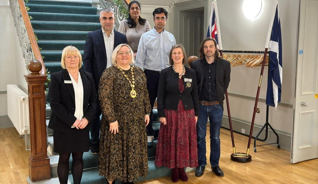 Provost Gillian Renwick and Deputy Lord-Lieutenant Isabel Ewing welcomed East Dunbartonshire residents who have received their UK citizenship.