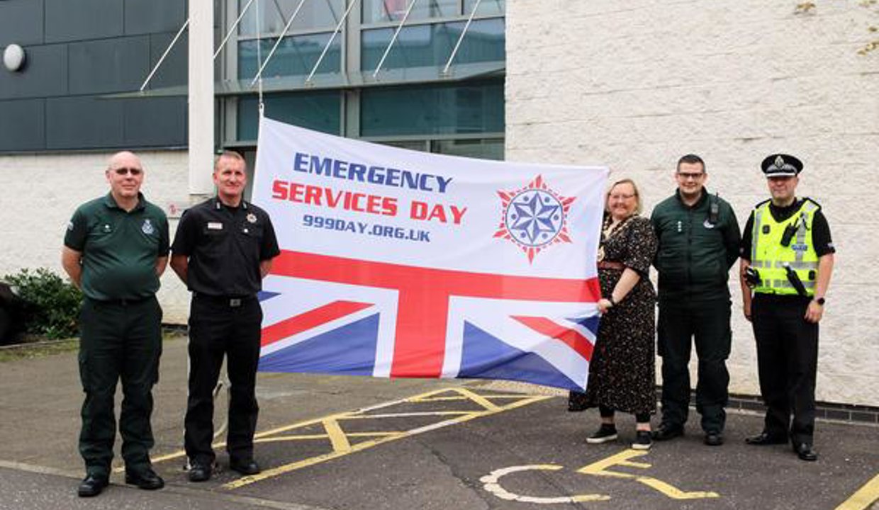 Provost, Gillian Renwick, was joined by local officers from the Scottish Fire and Rescue Service, Police Scotland and the Scottish Ambulance Service to raise the 999 Emergency Services Day flag at East Dunbartonshire Council Head Quarters in Kirkintilloch.
