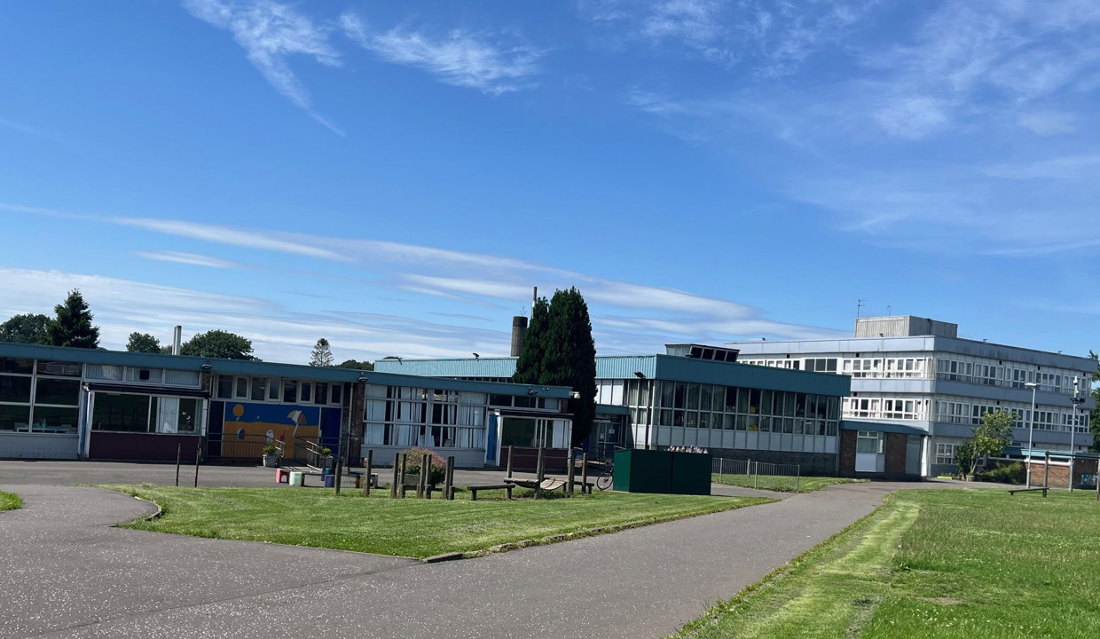 Balmuildy Primary School from the outside