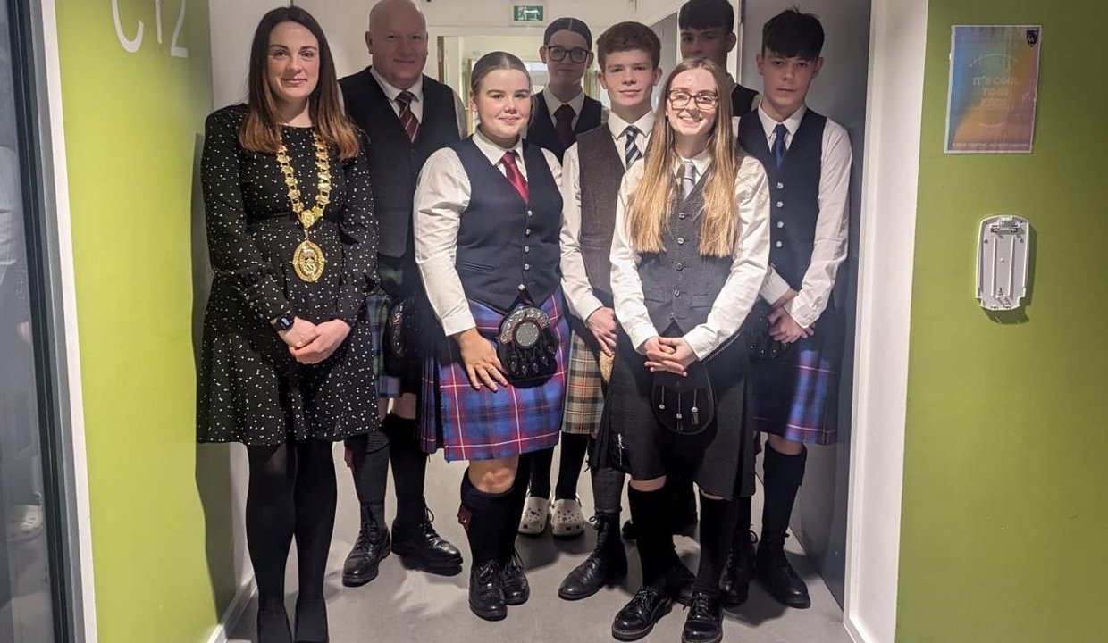 Depute Provost Colette McDiarmid with young musicians
