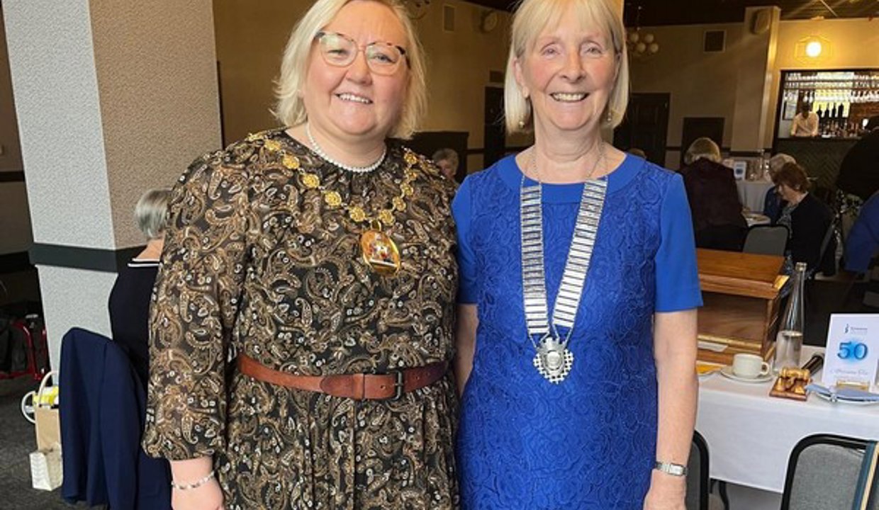Provost Gillian Renwick with soroptimist