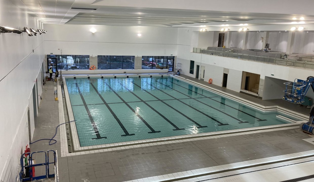 Swimming pool at new Allander