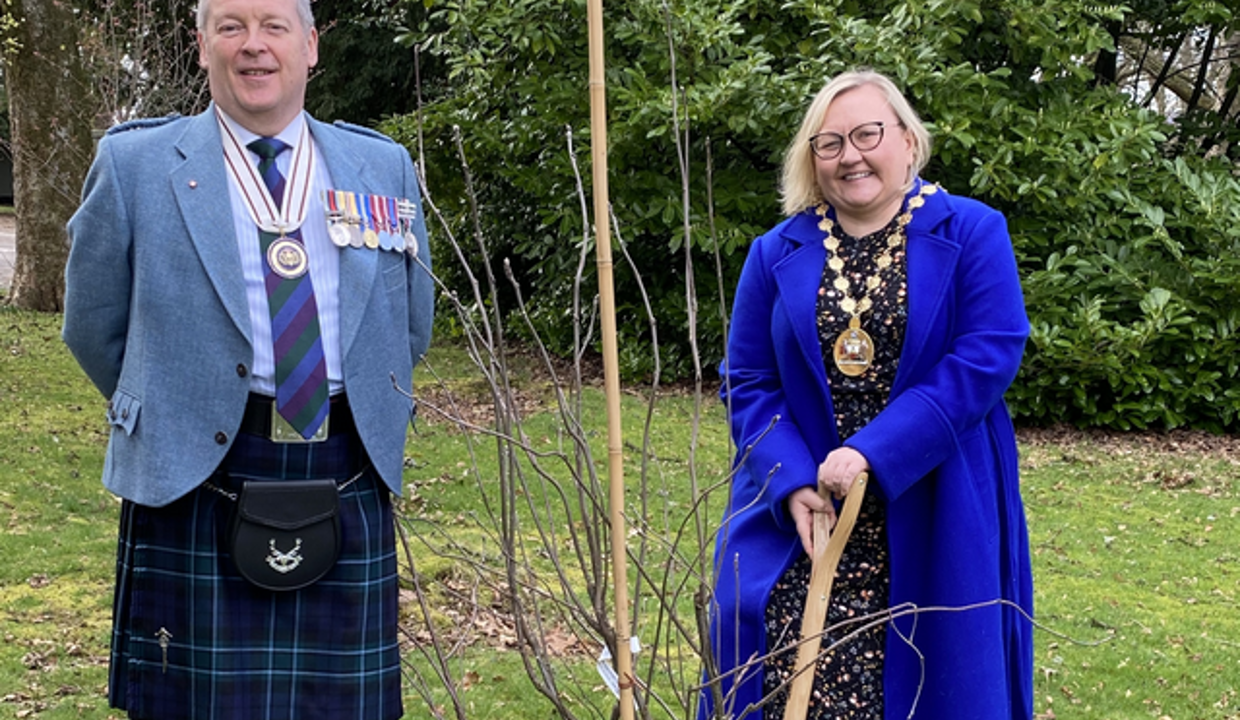 Provost Renwick and Deputy Lord Lieutenant Mike Edwards planting tree