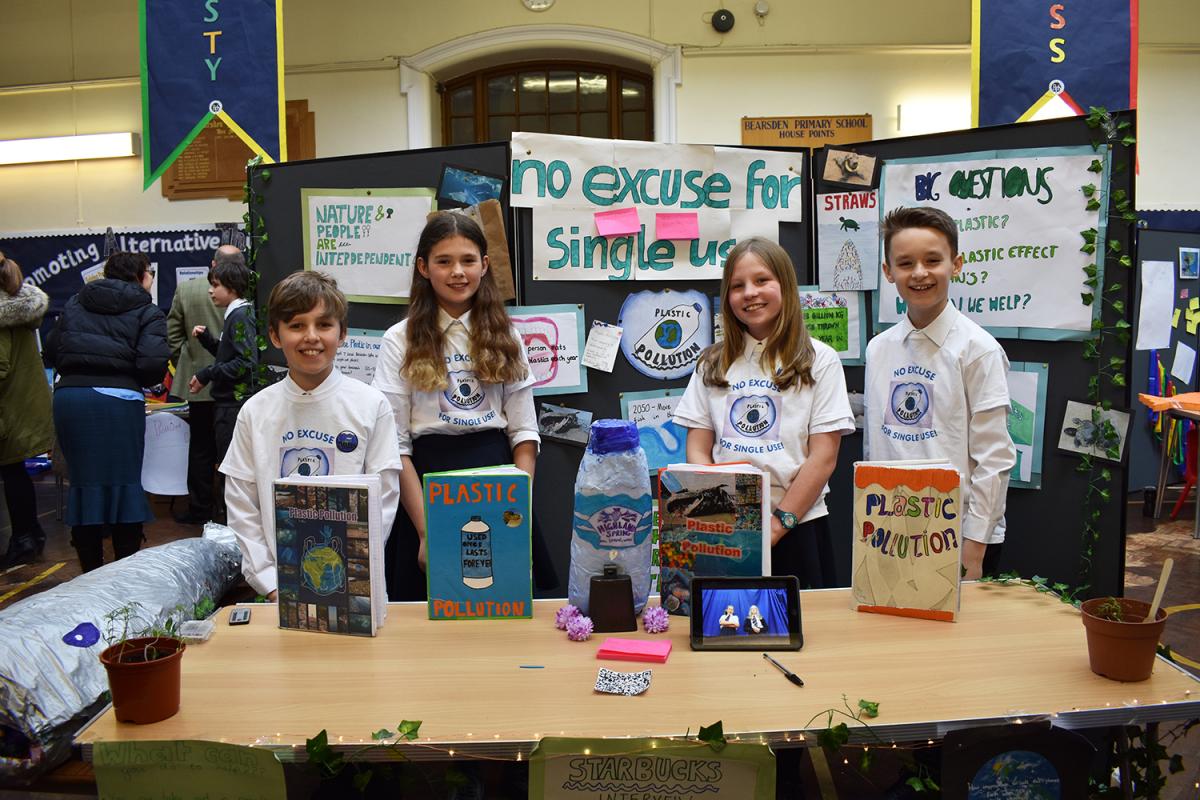 Bearsden Primary pupils - exhibition on plastics pollution