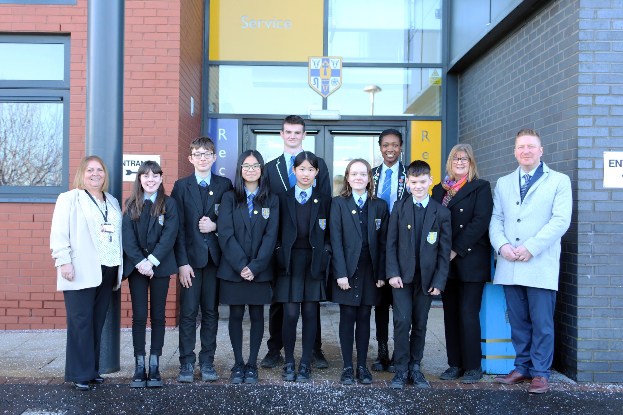 (left to right) – Head teacher Elaine Kennedy, Turnbull High School pupils, Councillor Lynda Williamson and Chief Education Officer, Greg Bremner. 