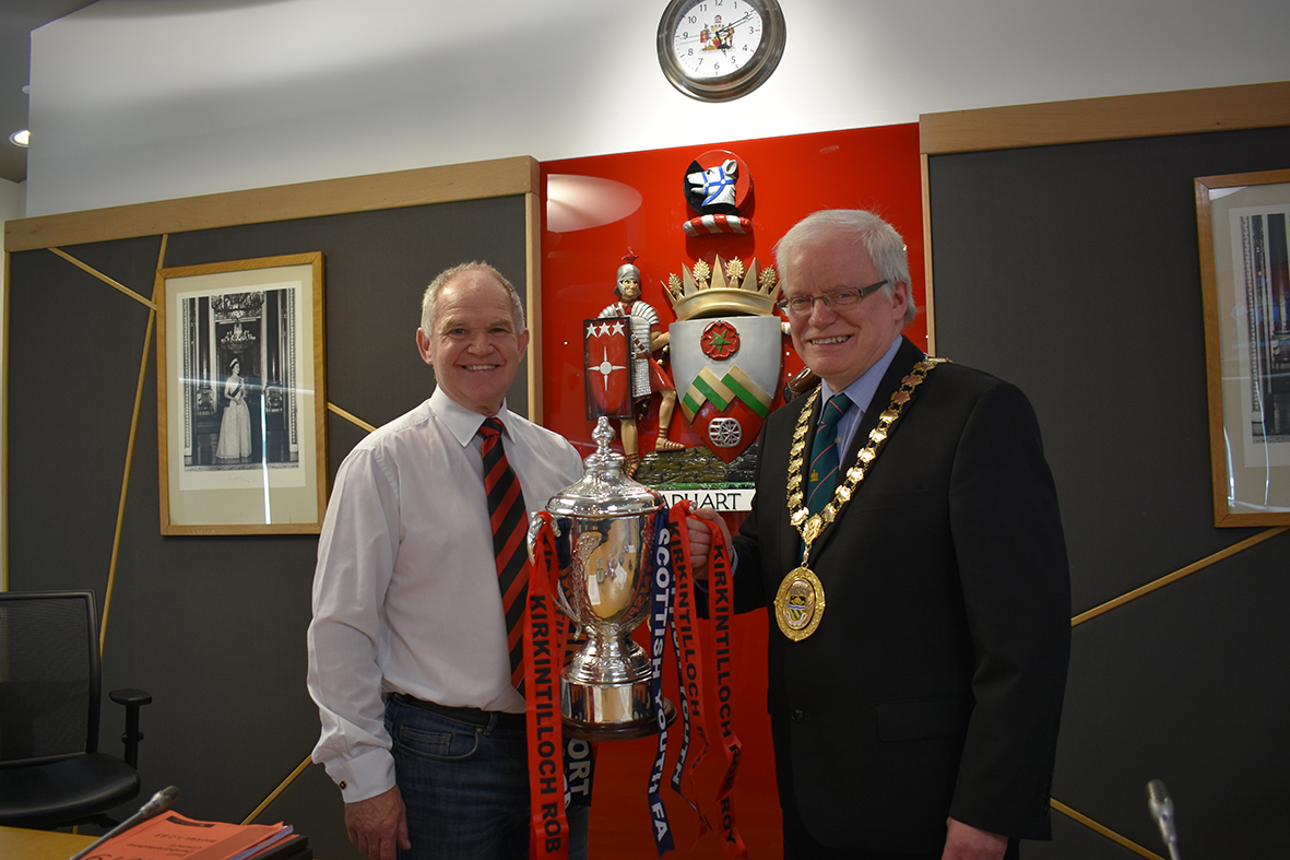 Depute Provost Pews and Ian Ritchie withy Scottish Cup0